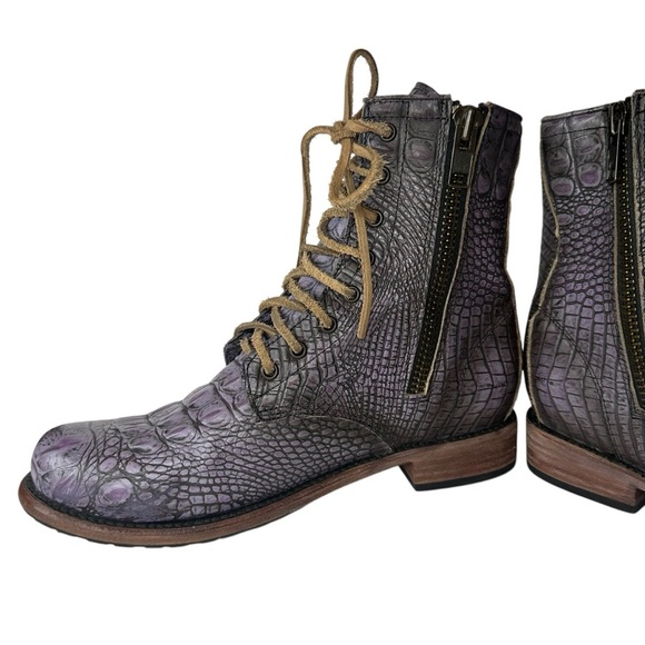 Freebird by Lace Up Manchester Lilac Croc Combat Boots Size 12 - Picture 9 of 12